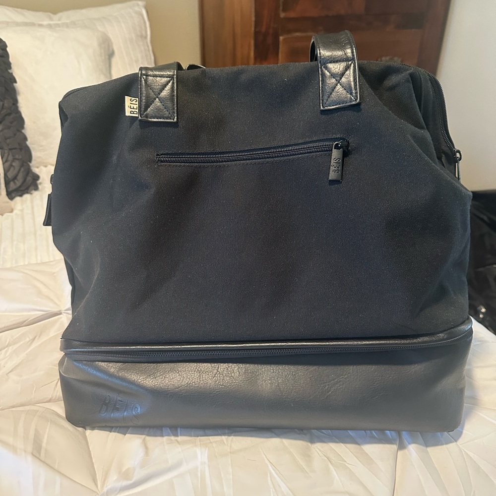 Beis Mini Traveler 16”x16”x8”